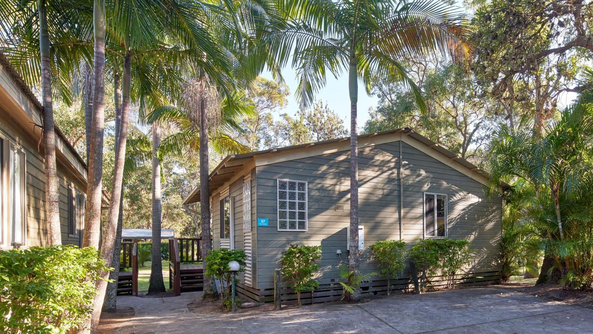 Nrma Ocean Beach Holiday Resort Umina Beach Exterior photo